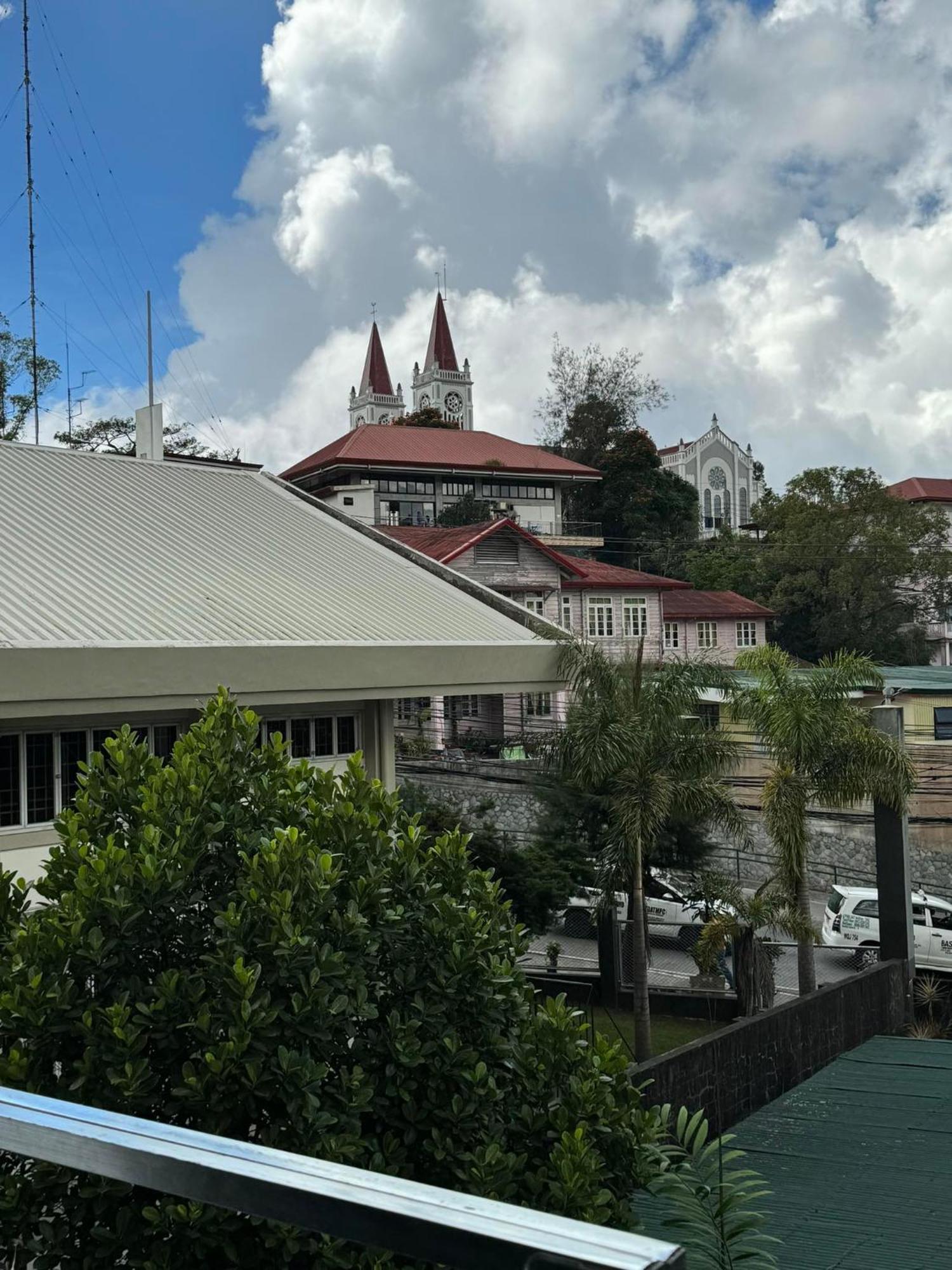 Susana'S Baguio Condotel Baguio City Eksteriør billede